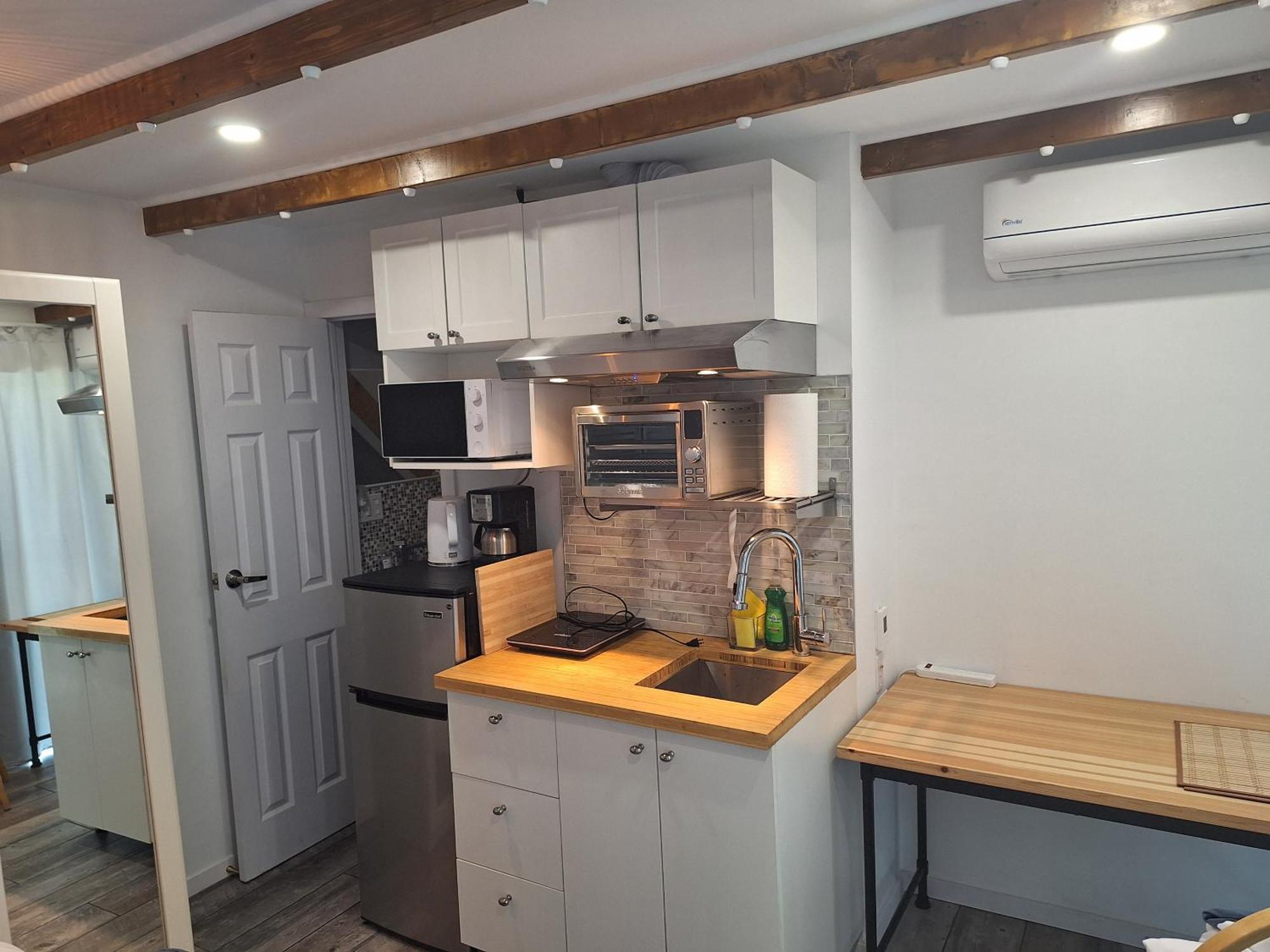 Well Equipped Studio For Non-Smoking Guests Only Citq Зo9467 Longueuil Exterior foto